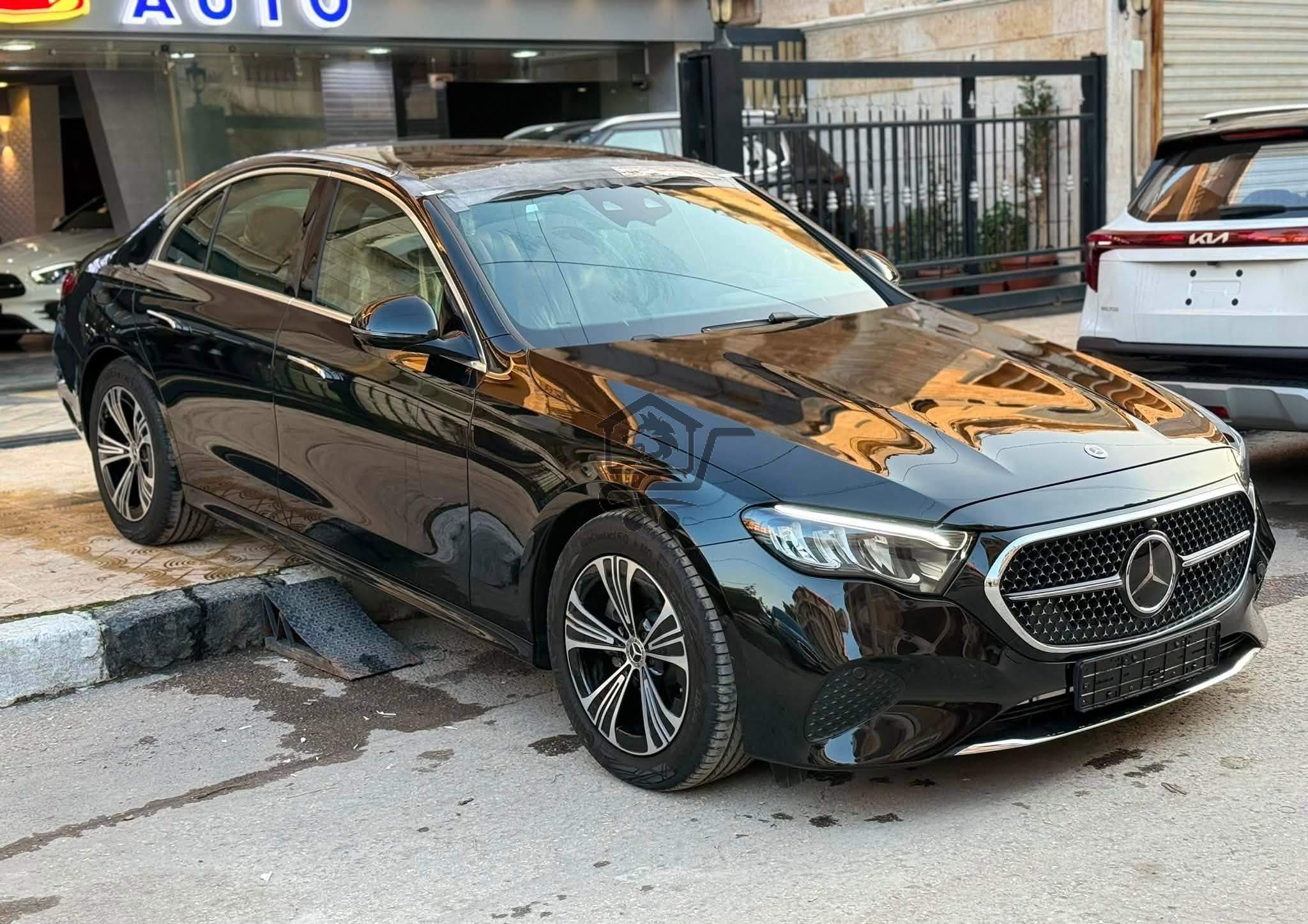 Mercedes E200 2026 - الصورة 1