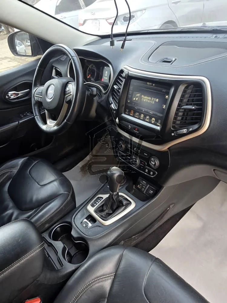 جيب شيروكي 2015 - الصورة 3