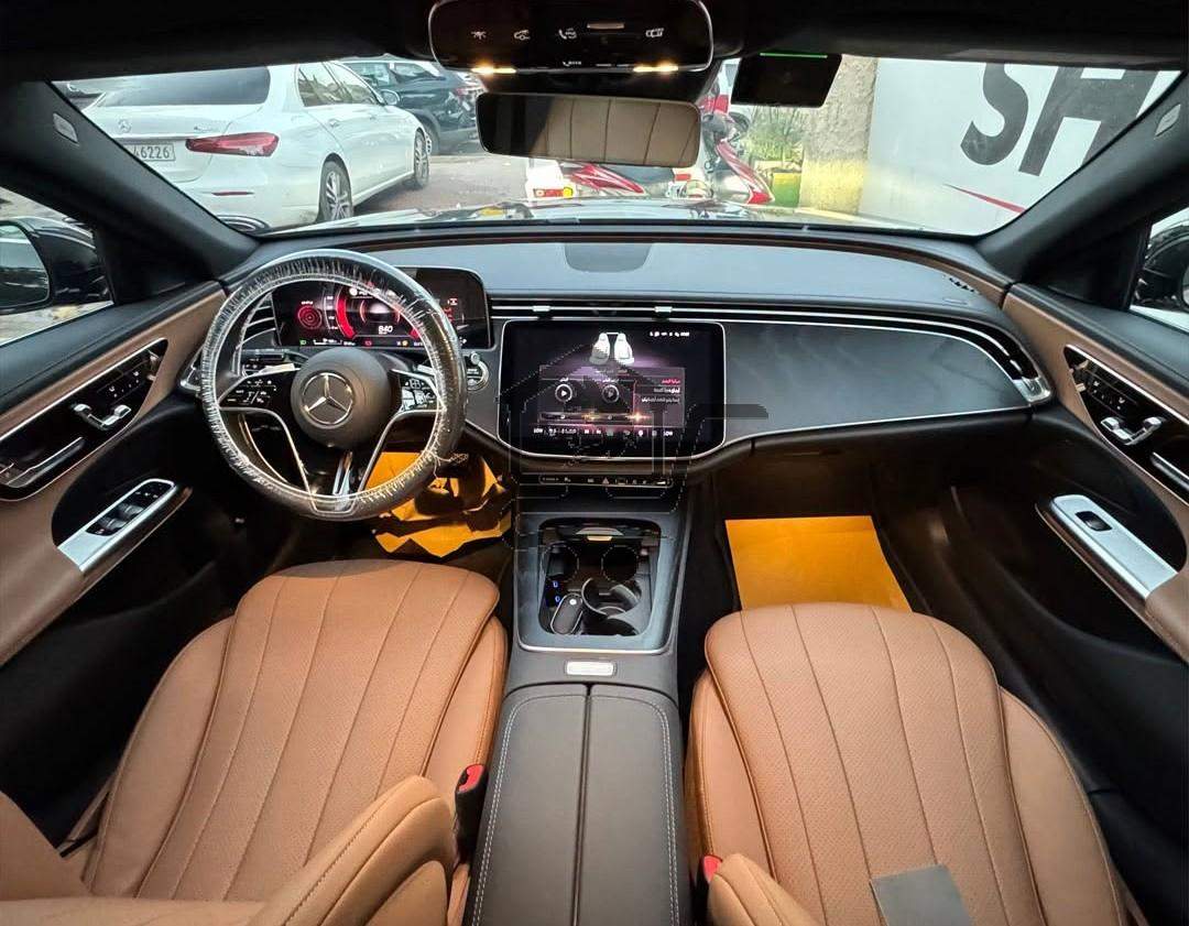 Mercedes-Benz E200 2025 - الصورة 7