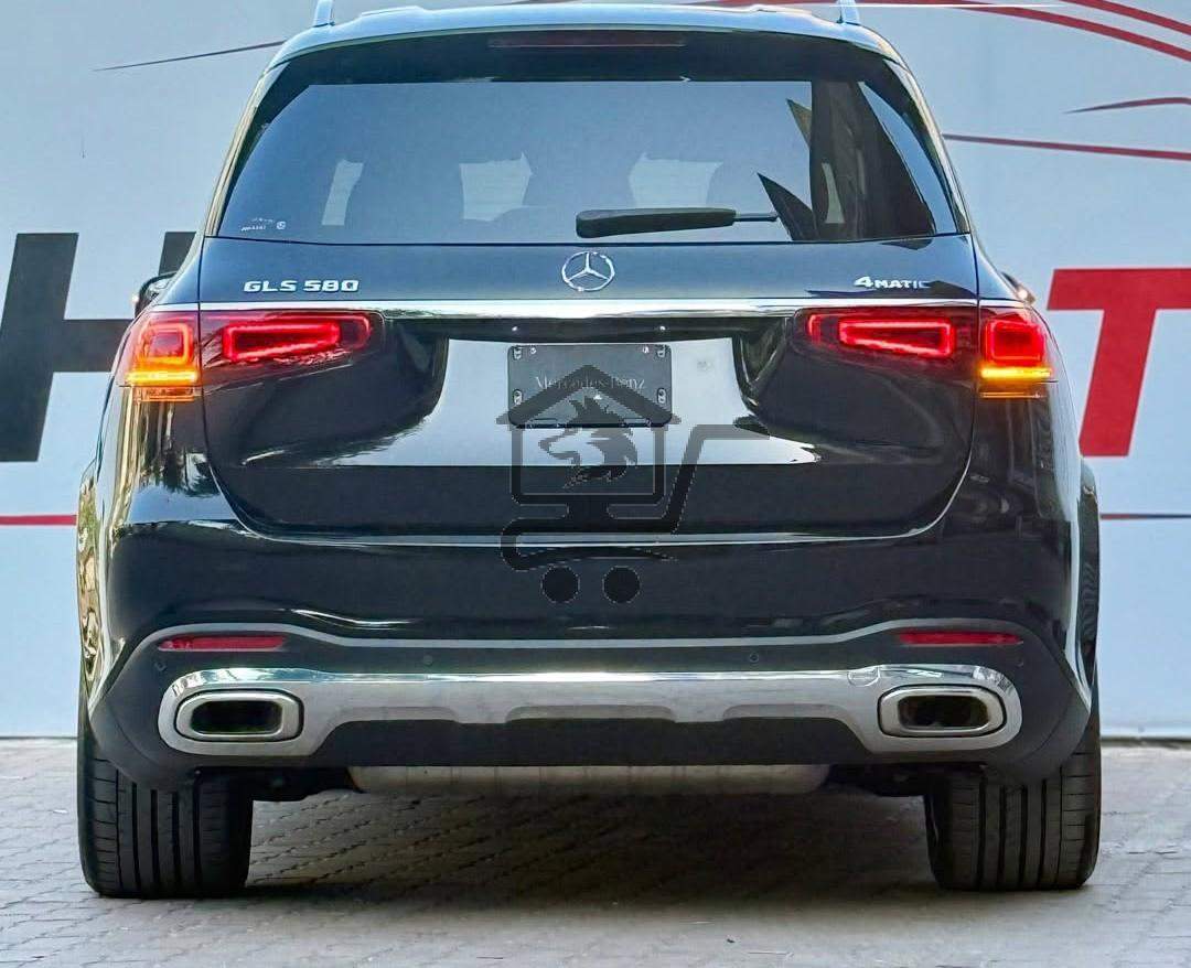 Mercedes-Benz GLS 580 - الصورة 5