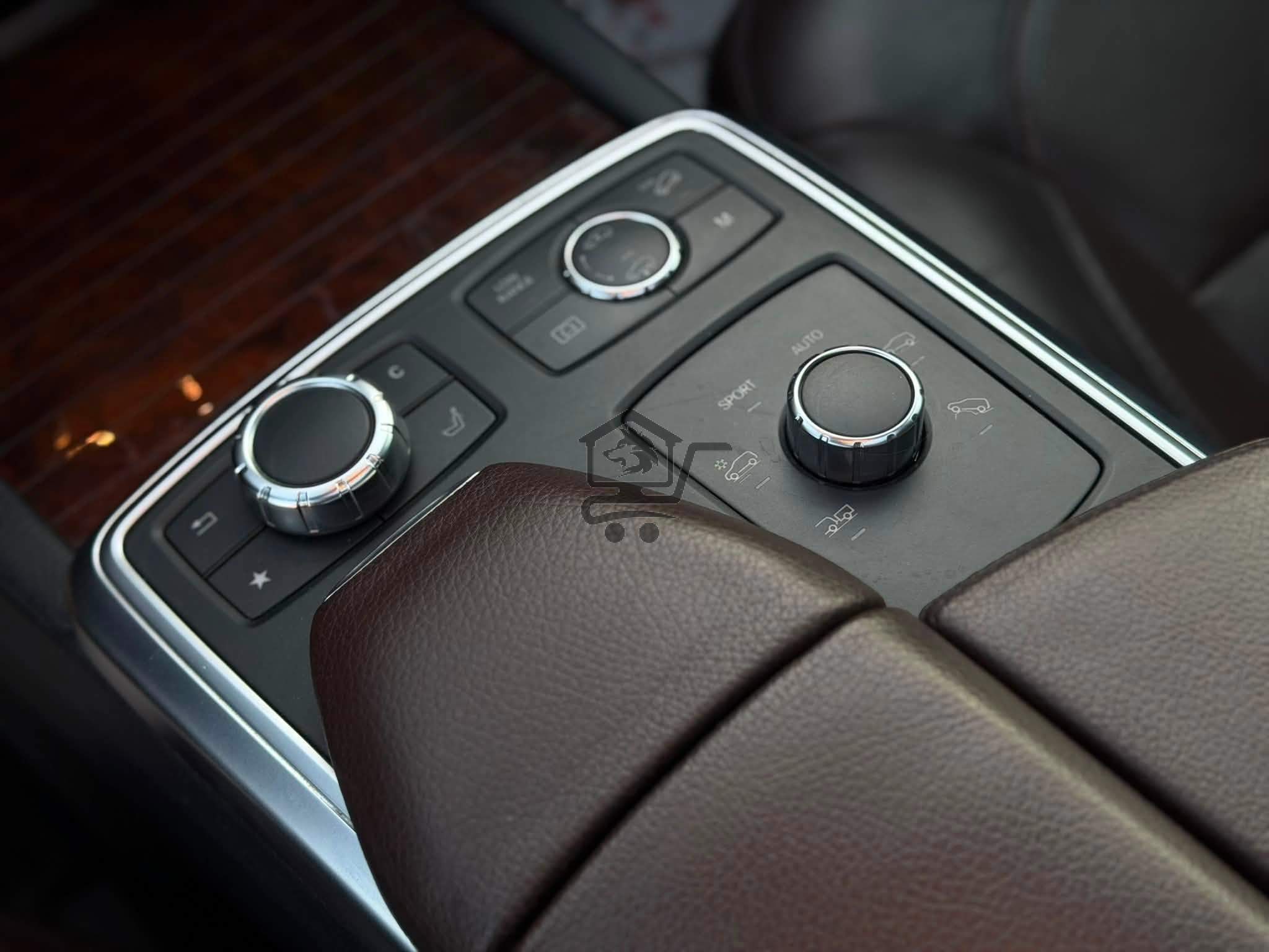 Mercedes-Benz GL500 2015 - الصورة 8