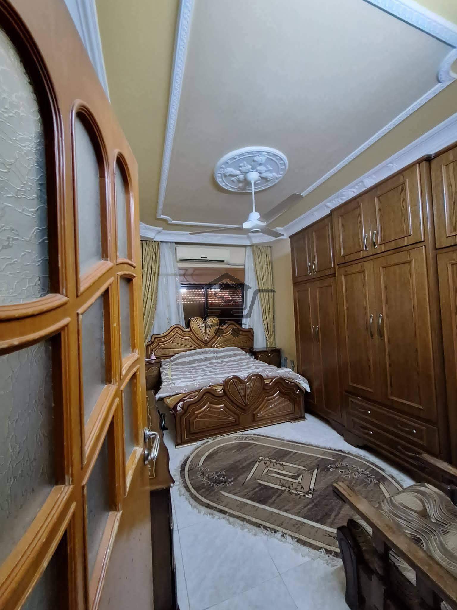 شقة بتجهيز جيد - الصورة 3