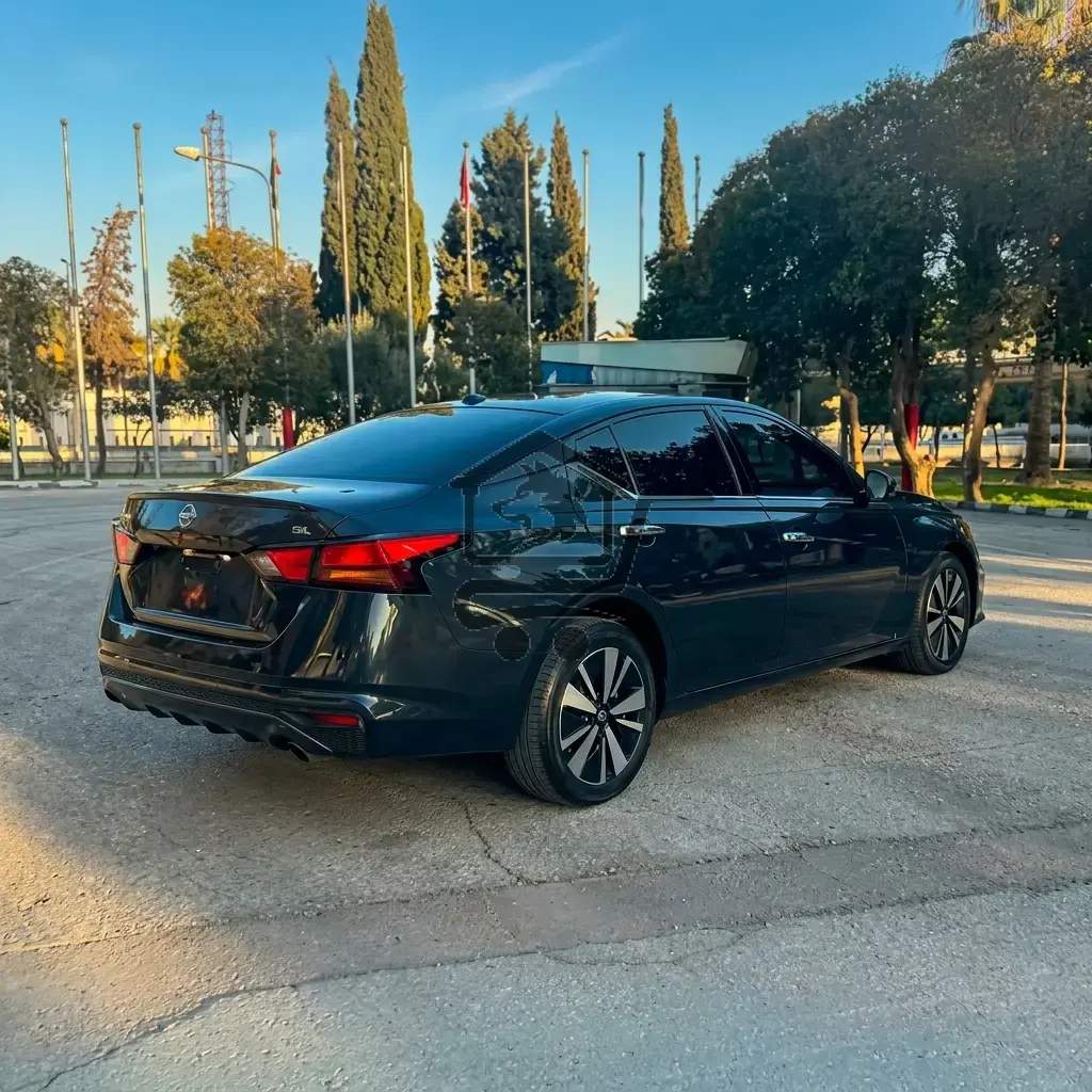 نيسان التيما 2022 للايجار - الصورة 2
