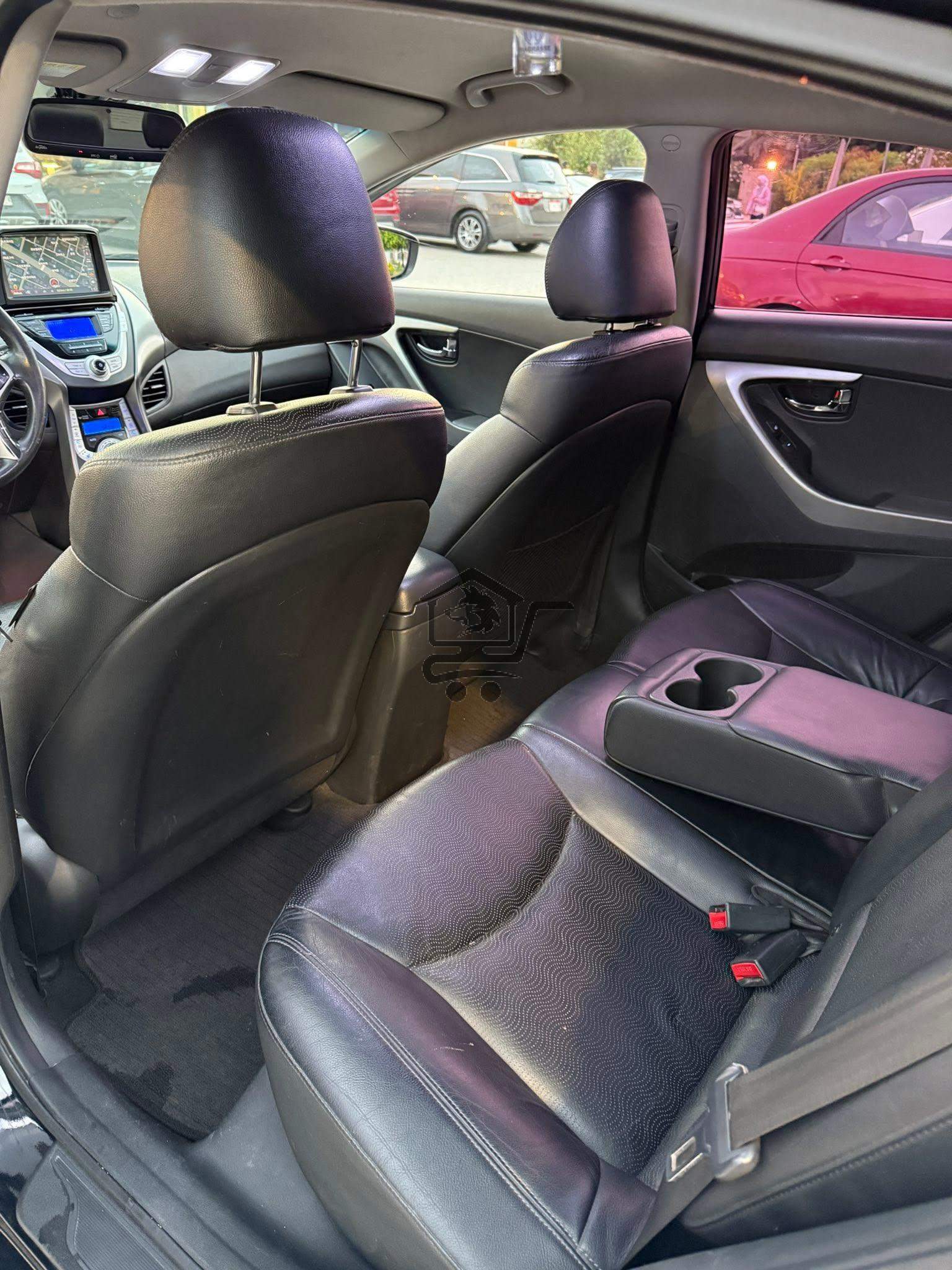Hyundai Avante 2011 - الصورة 9