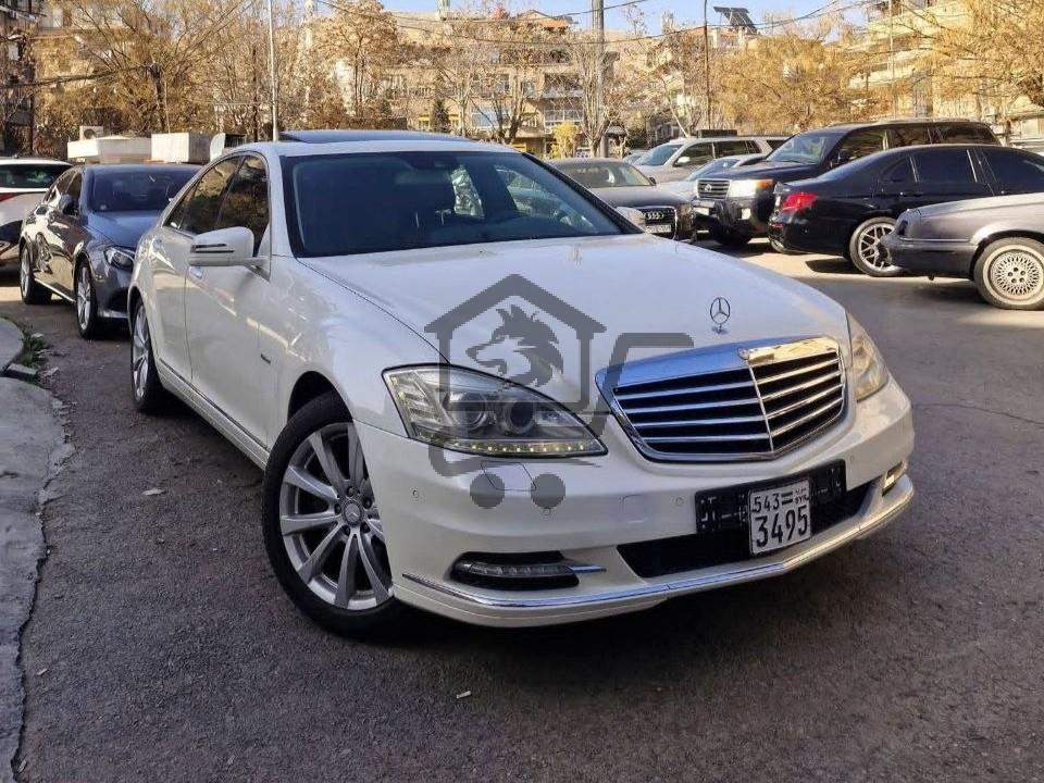 Mercedes-Benz S 350 2011 - الصورة 1