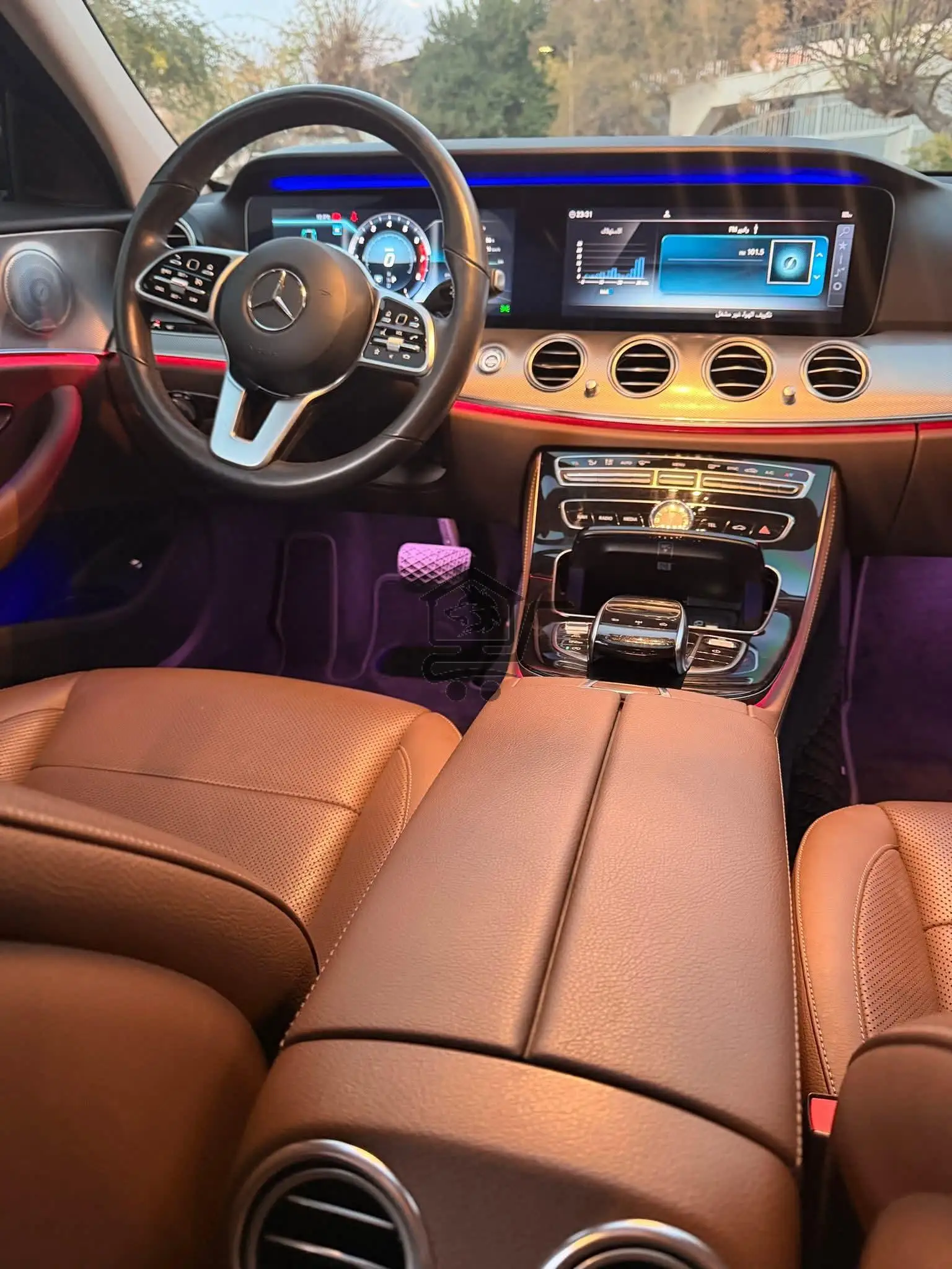 Mercedes E300 - الصورة 4