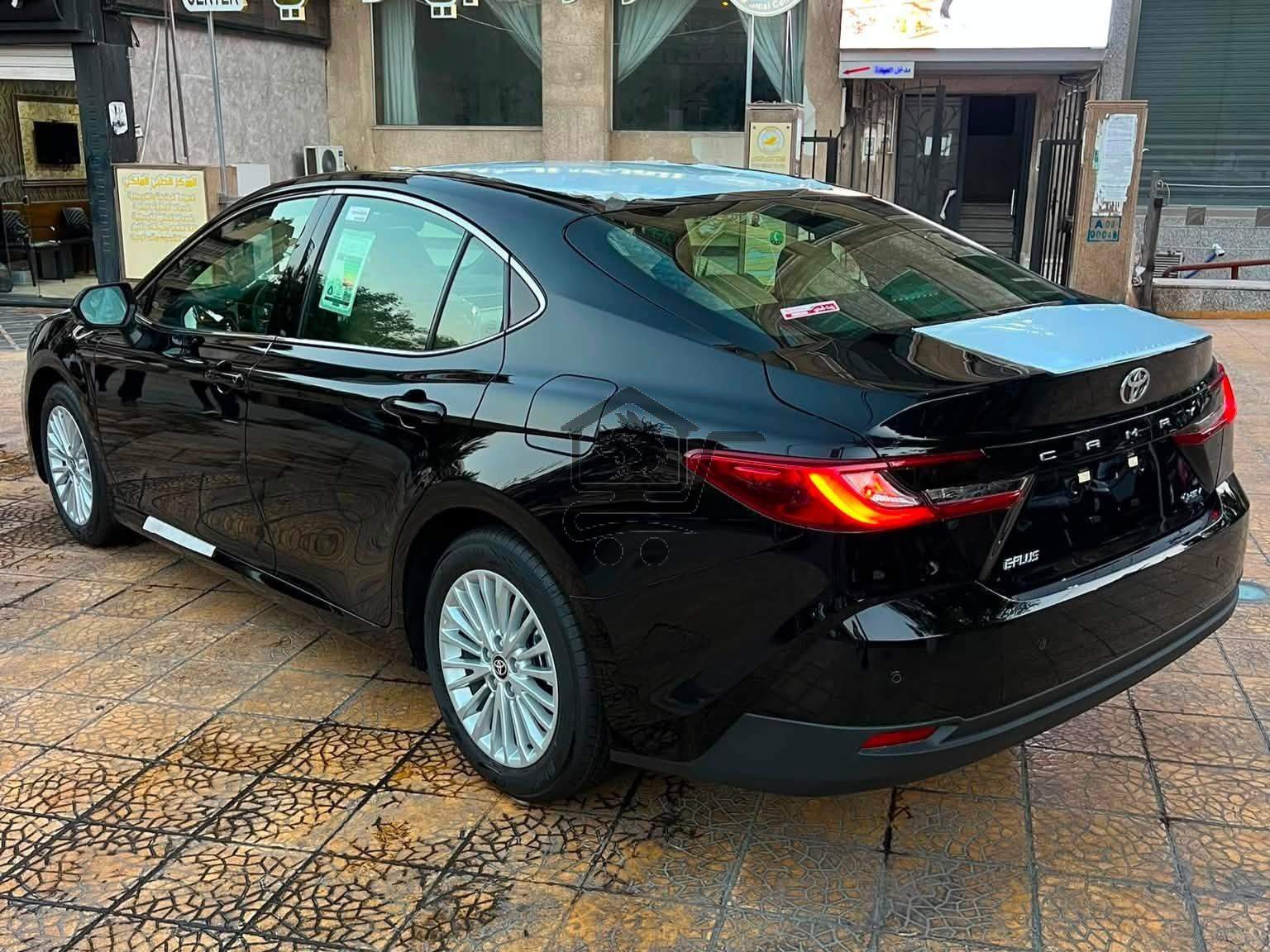 Toyota Camry 2026 - الصورة 2