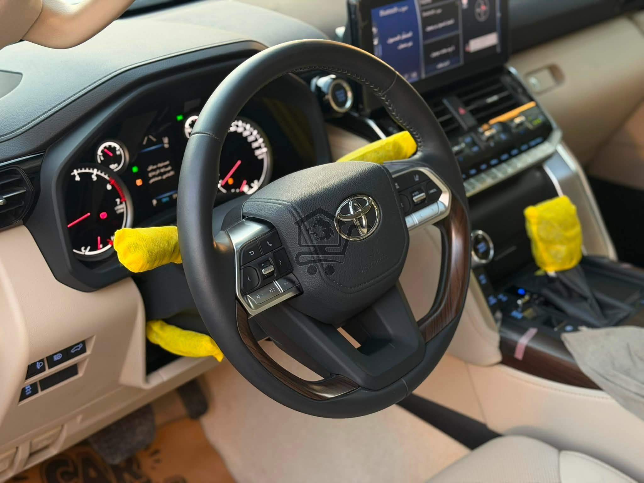 Toyota Land Cruiser GXR - الصورة 7