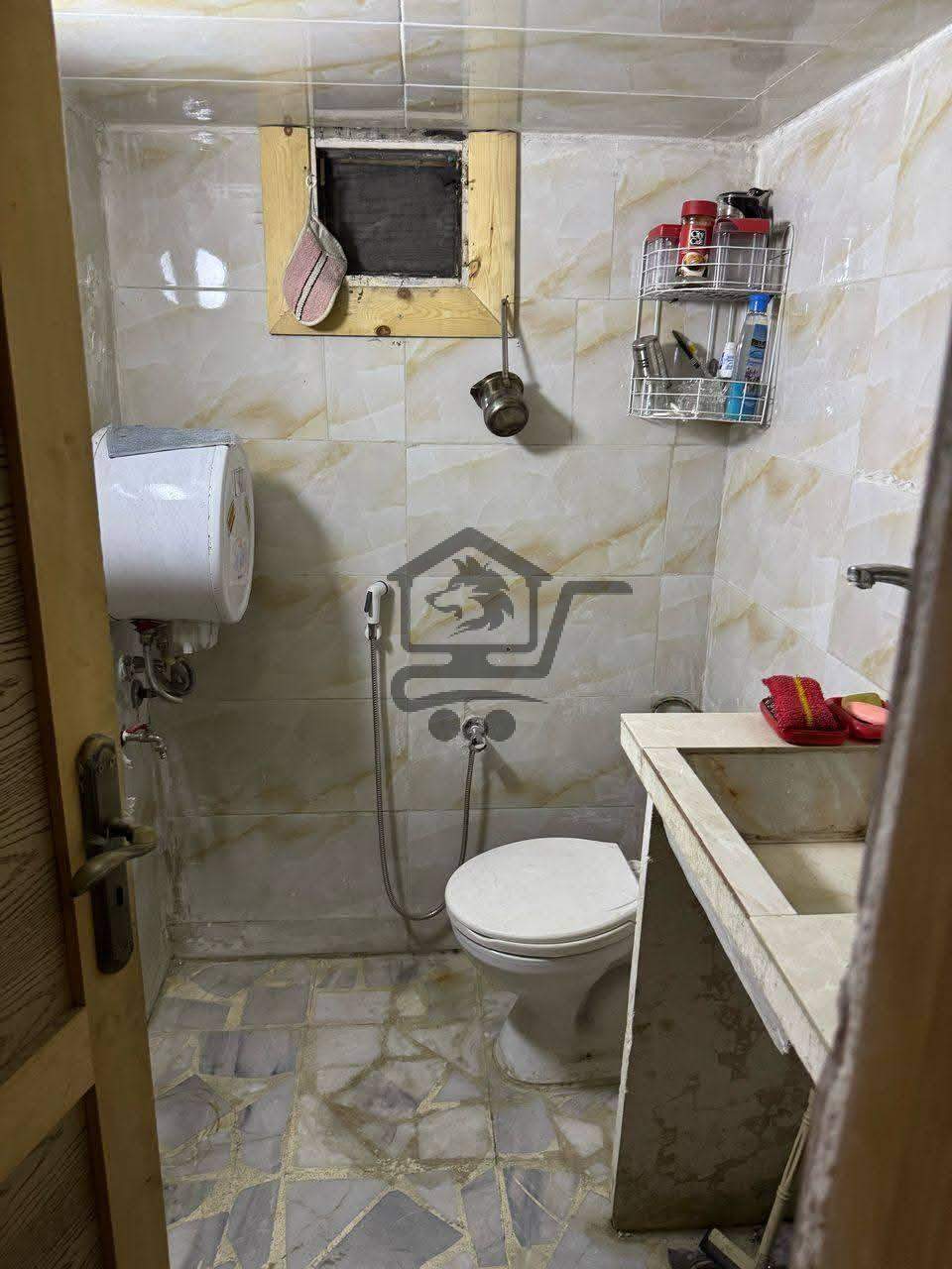 للبيع محل بصلاح دين - الصورة 3