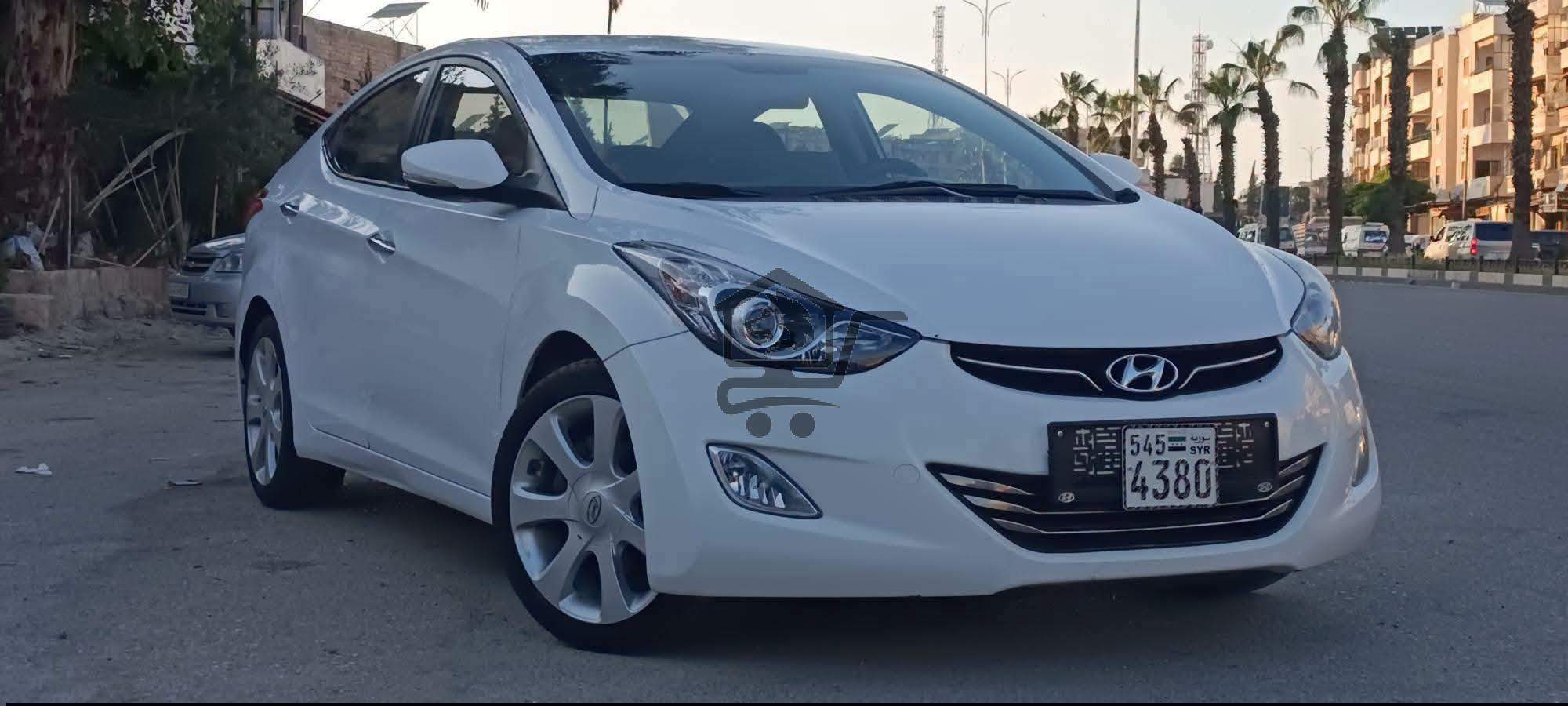 Hyundai Elantra 2011 - الصورة 3