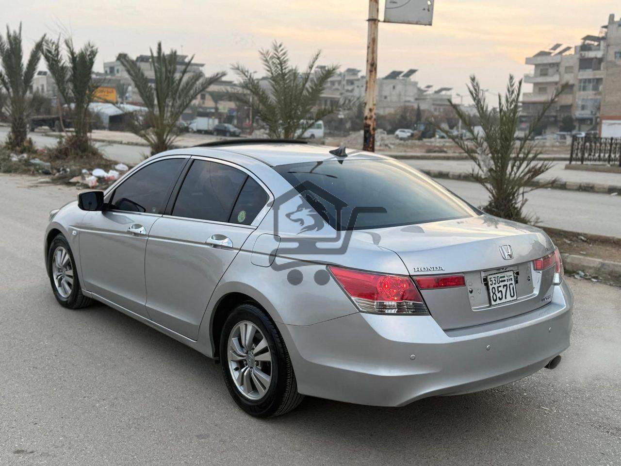 Honda Accord 2010 - الصورة 2