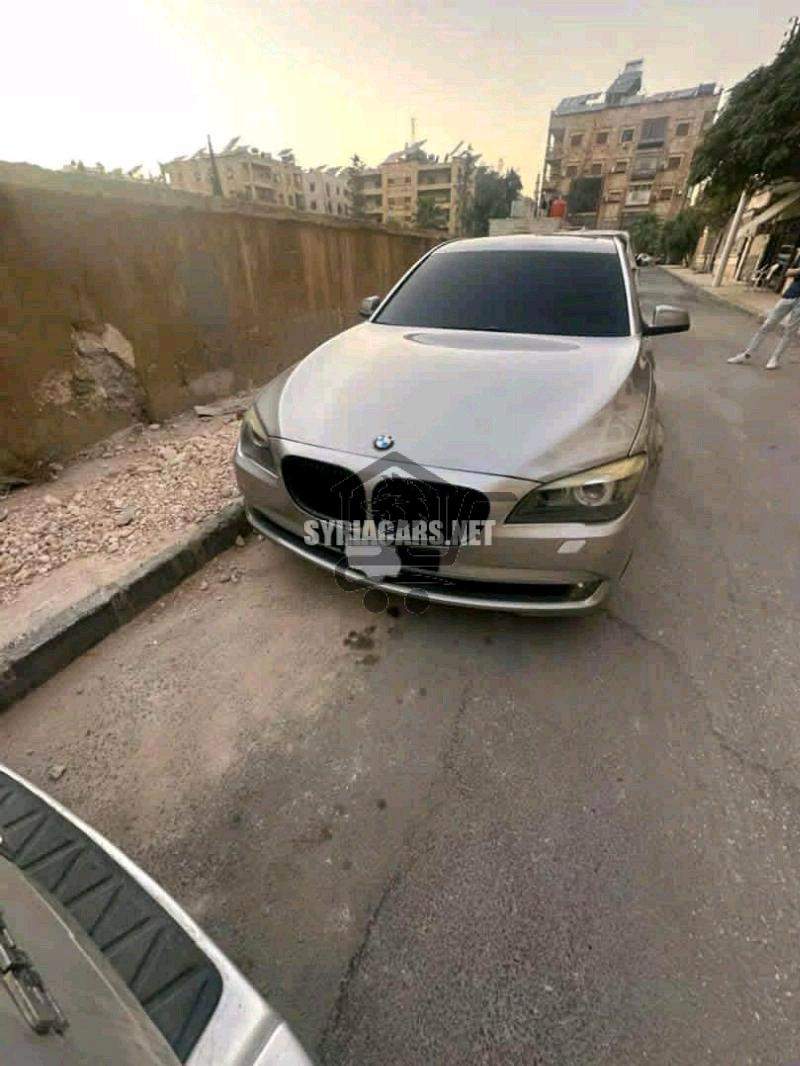 بي ام دابيليو - BMW 730 - الصورة 2