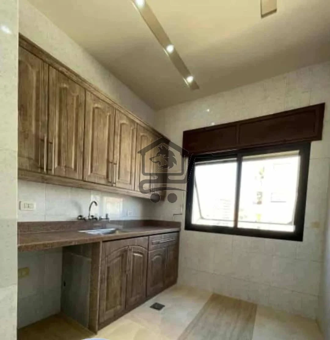 منزل هادئ وقريب من الاسواق والمدارس - الصورة 1