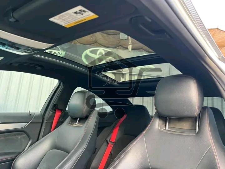 MERCEDES C250 - الصورة 6