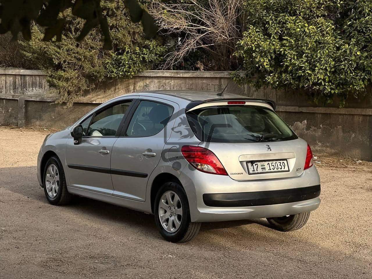 Peugeot 207 French - الصورة 4