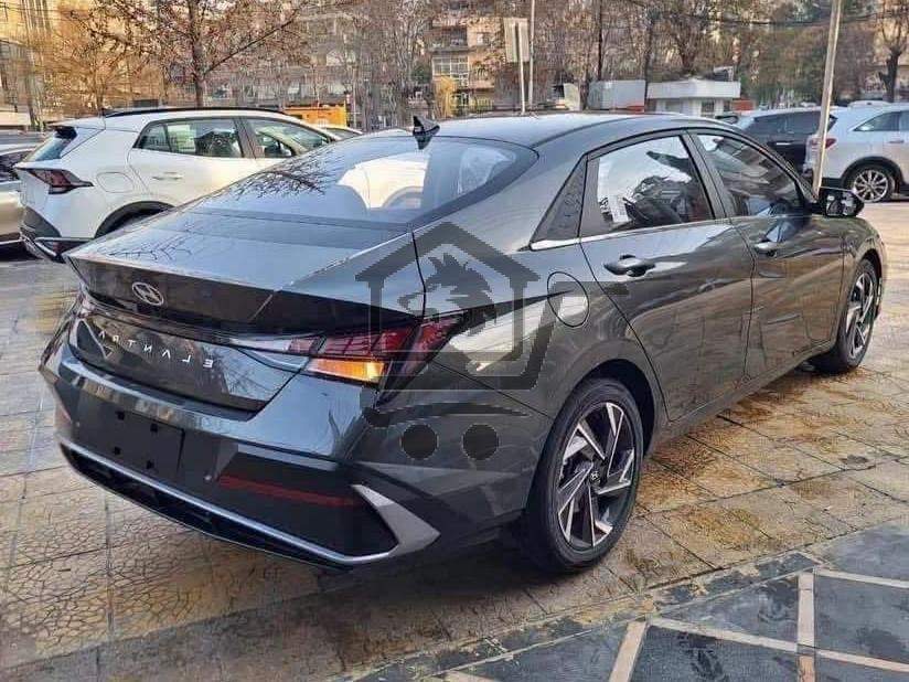 Hyundai Elantra 2025 - الصورة 4