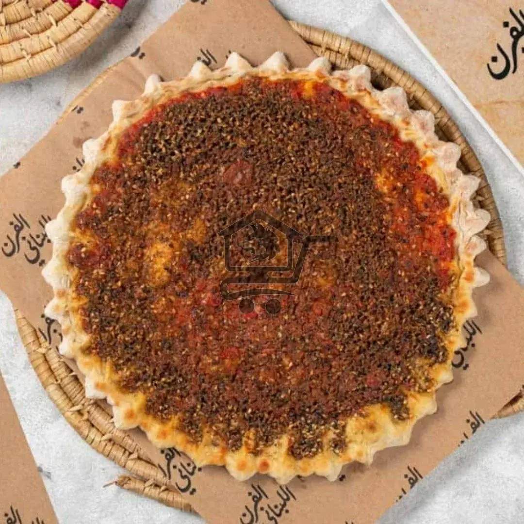 منقوشة زعتر مع محمرة