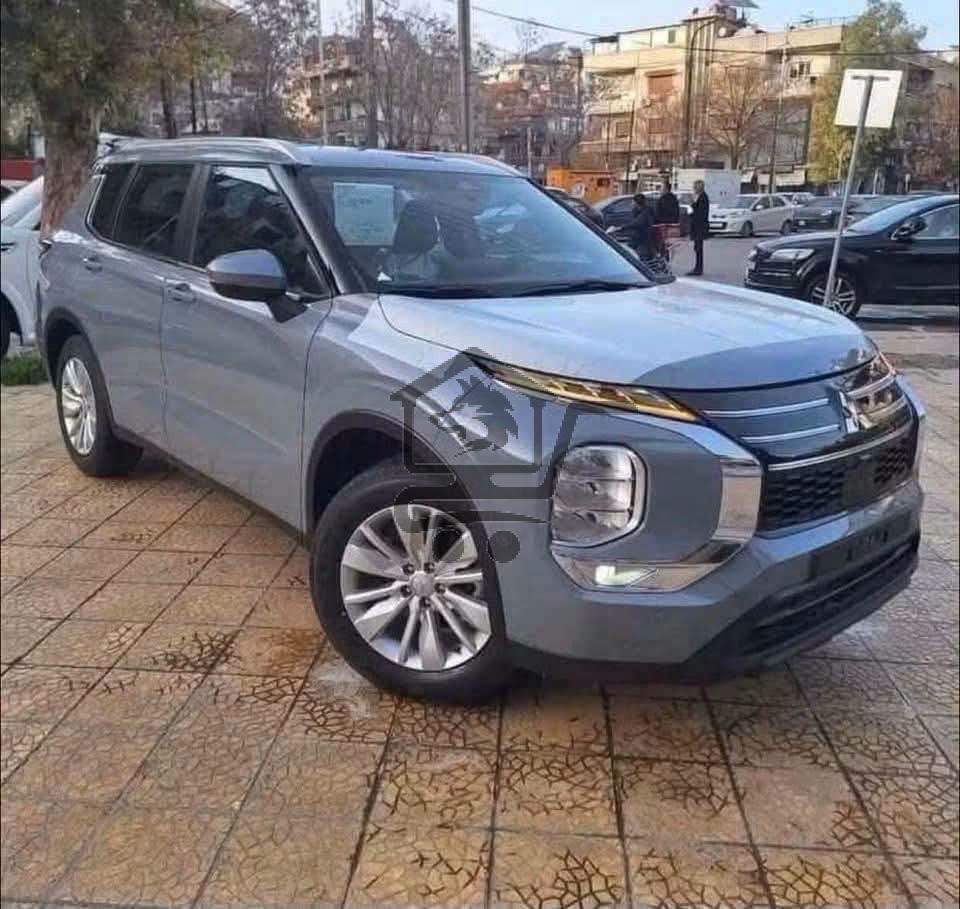 Mitsubishi Outlander - الصورة 1