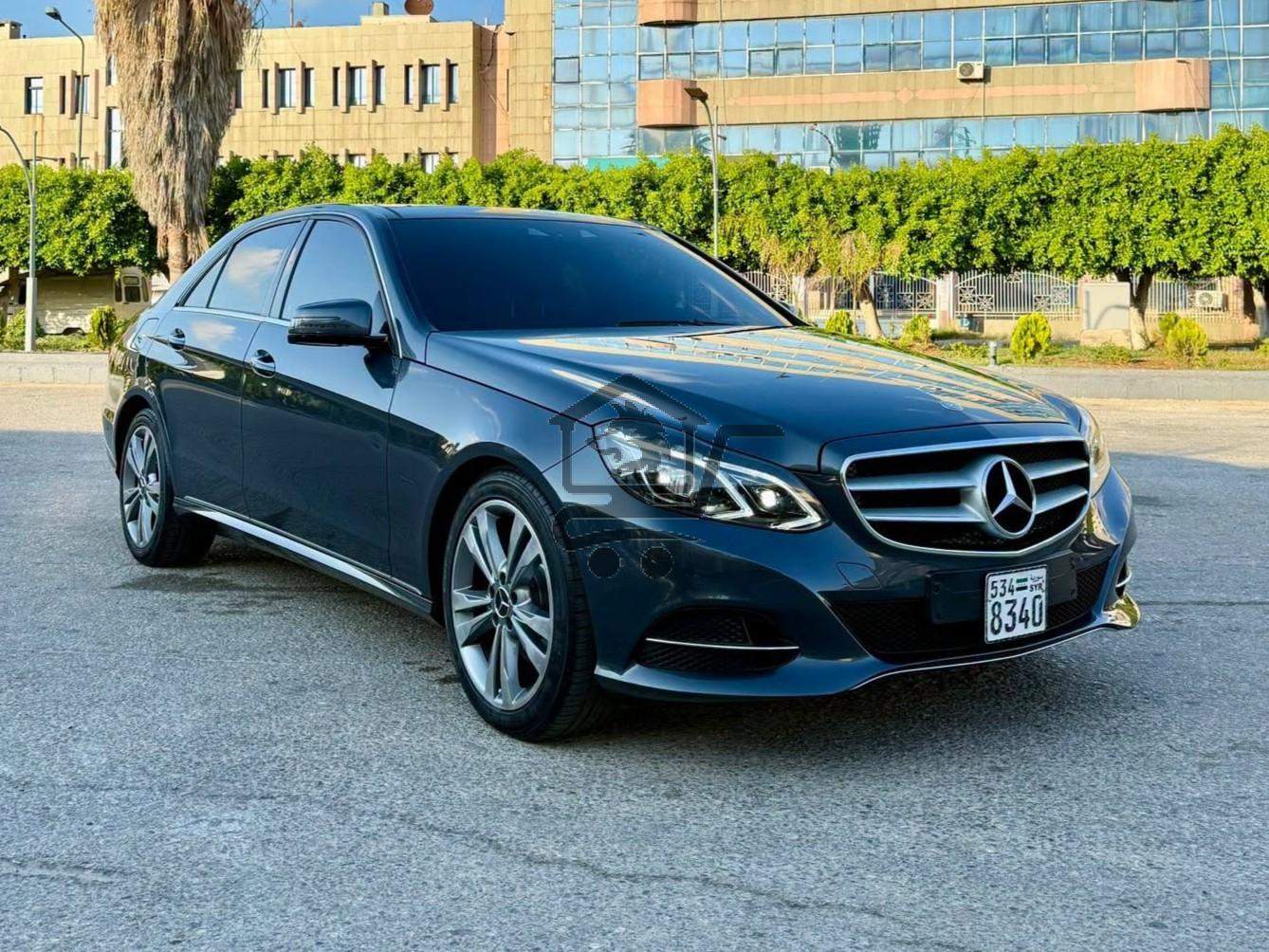 Mercedes-Benz E300 2014 - الصورة 1