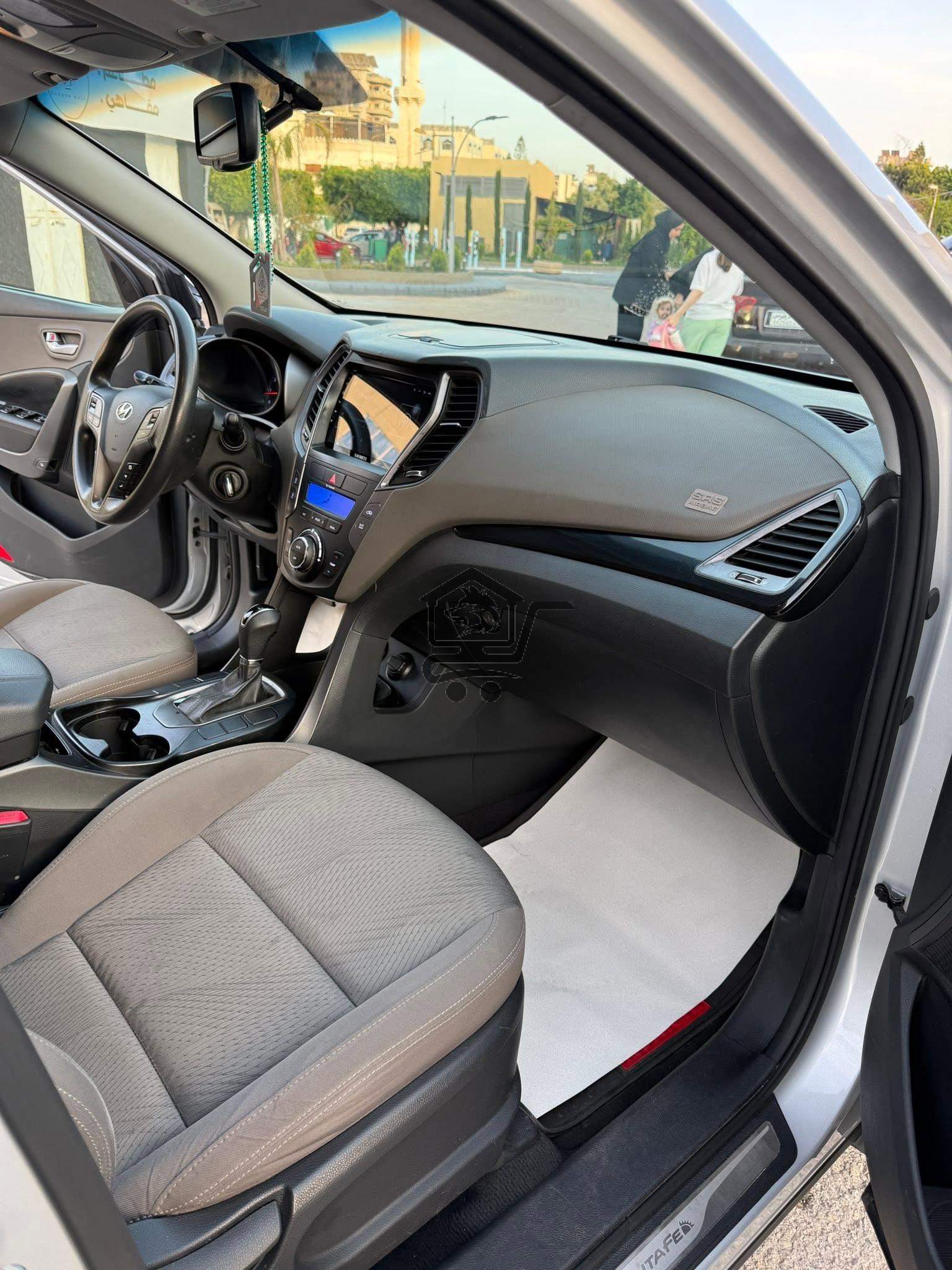 Hyundai Santafe 2014 - الصورة 9