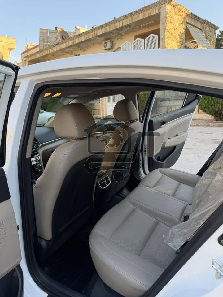 Hyundai Elantra 2020 - الصورة 9