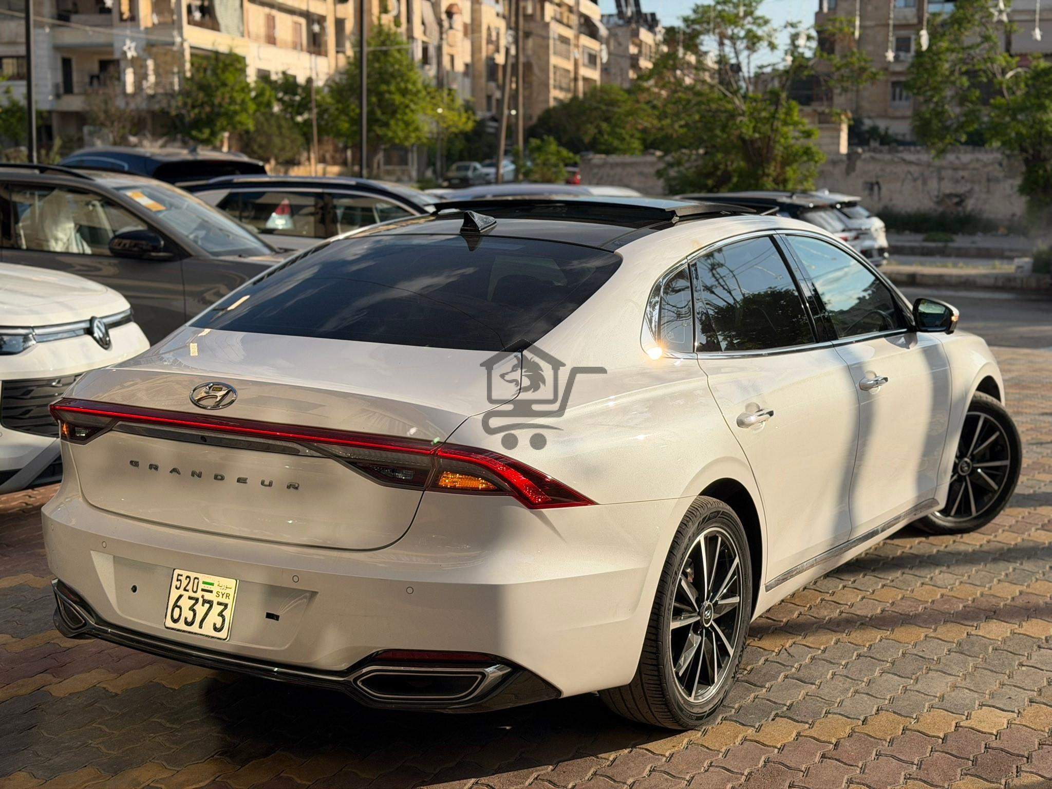 Hyundai Azera 2021 - الصورة 4