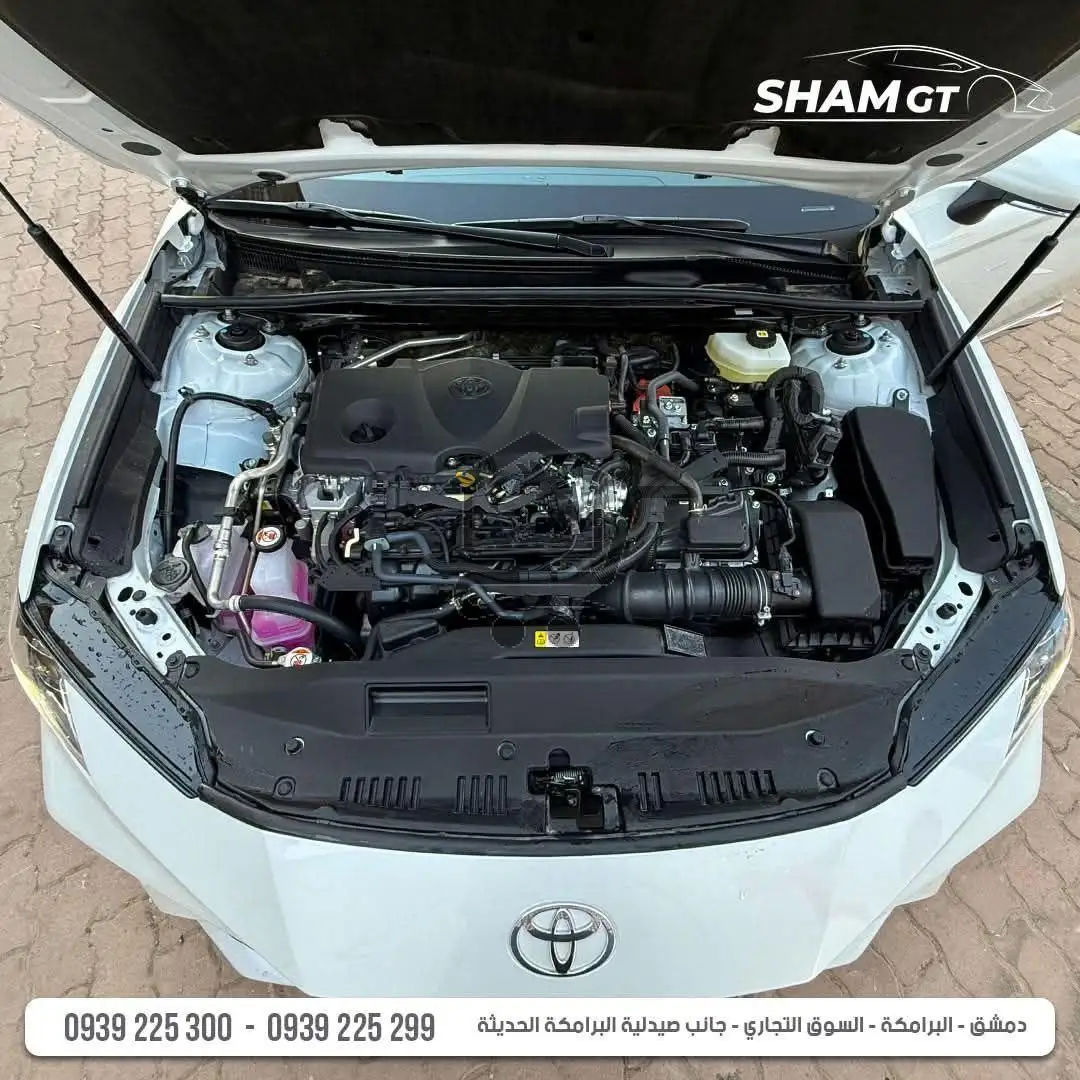 Toyota Camry Hybrid 2025 - الصورة 8