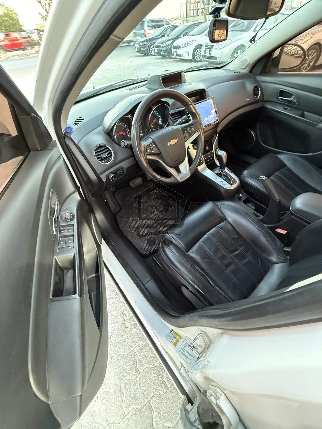 Chevrolet Cruze 2011 - الصورة 8
