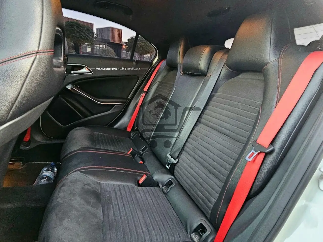 AMG MERCEDES-BENZ A45 - الصورة 9