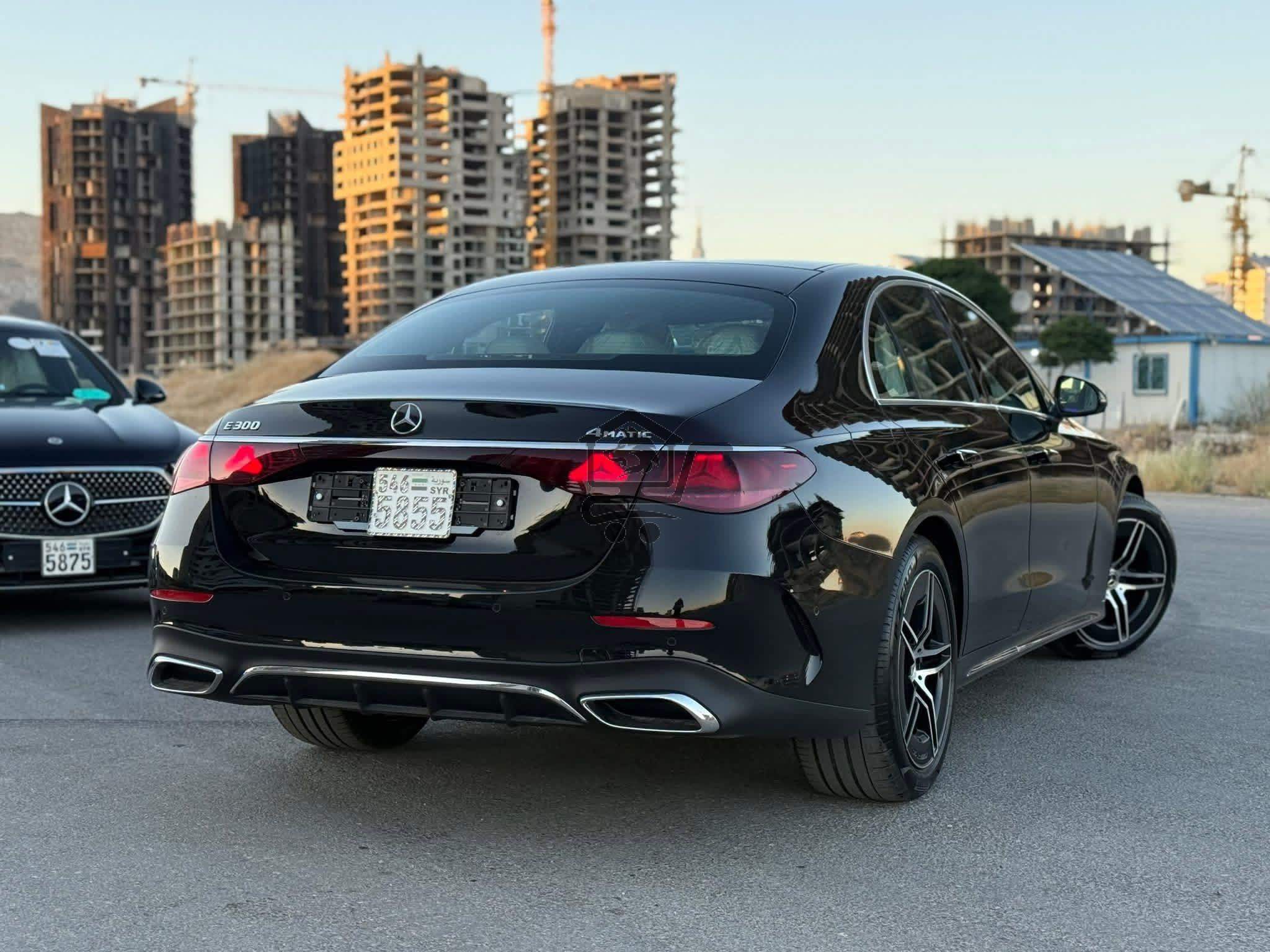 Mercedes - الصورة 2