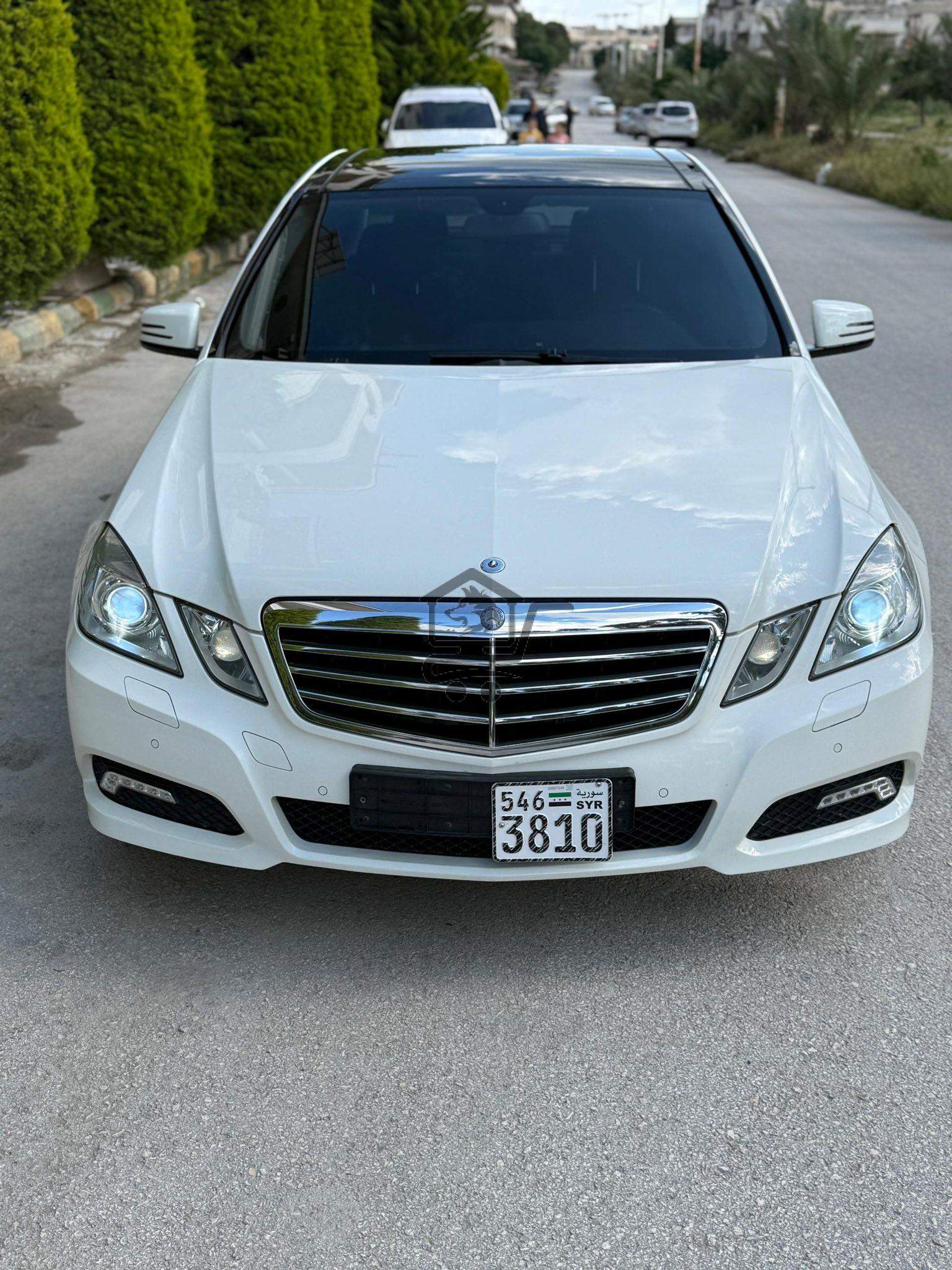 Mercedes-Benz E350 2011 - الصورة 5