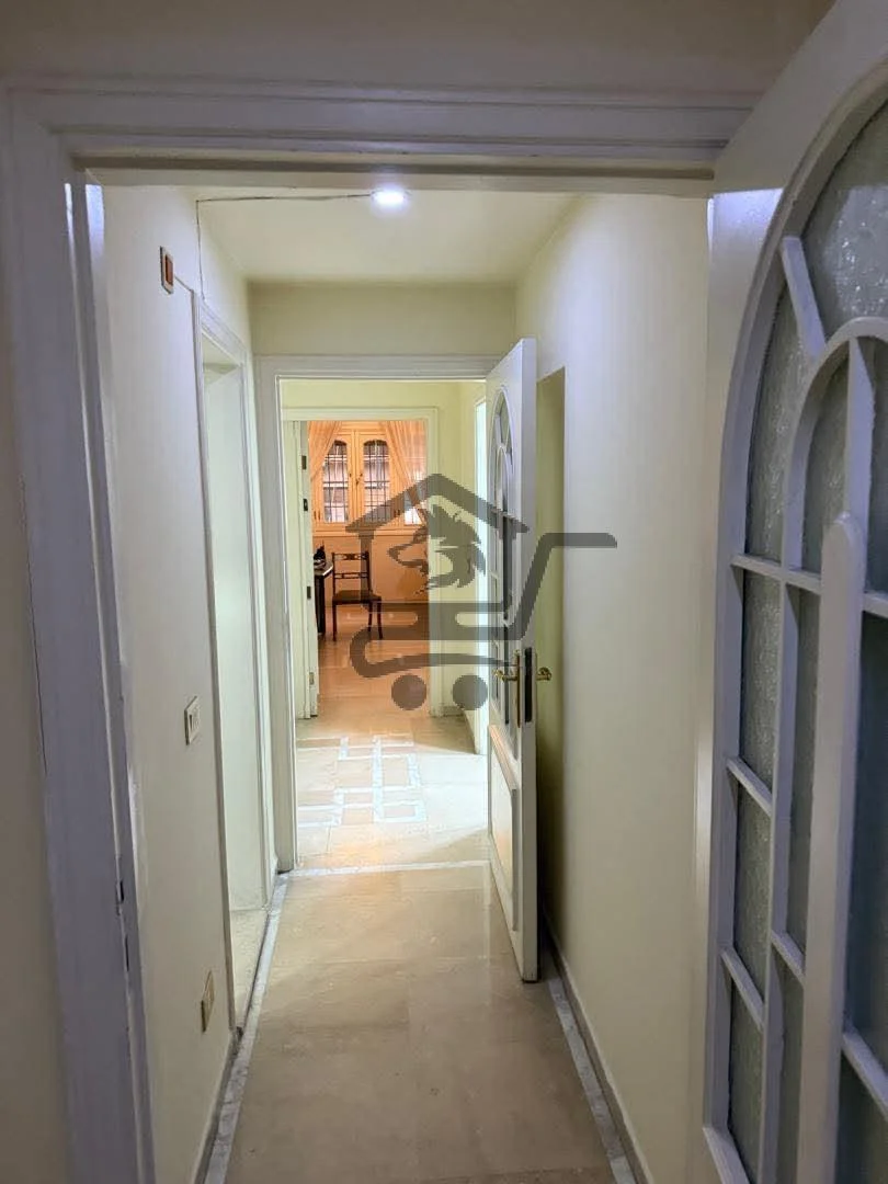 شقة في موقع مميز وراقي جداً