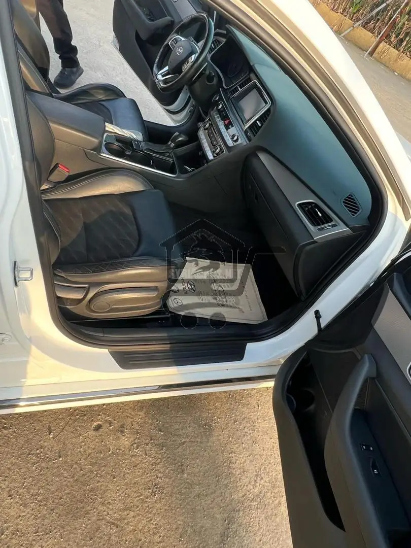 Hyundai Sonata_هيونداي سوناتا - الصورة 2