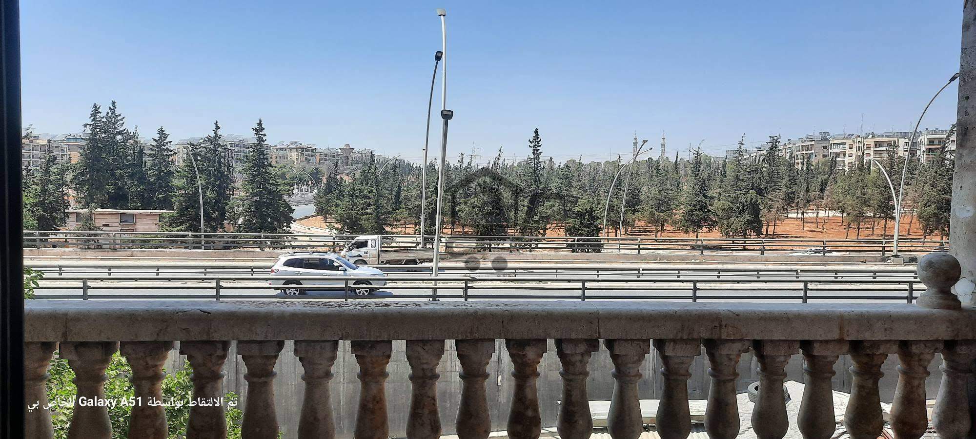 شقة في منطقة حيوية - الصورة 5