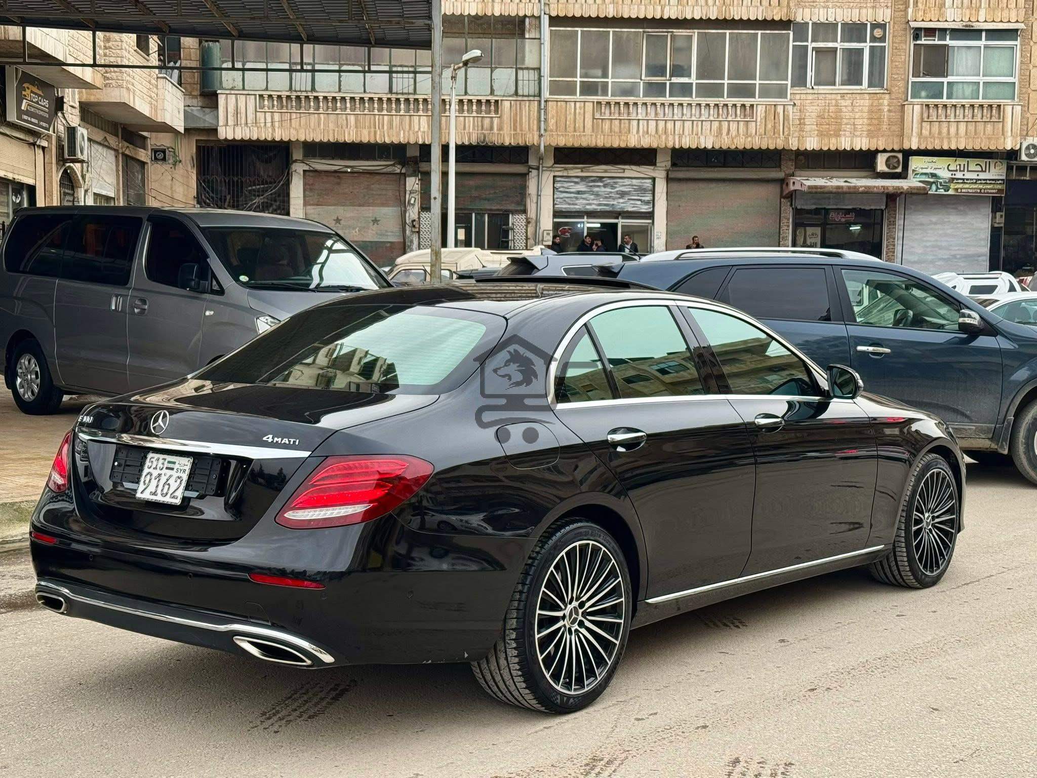 Mercedes - الصورة 2