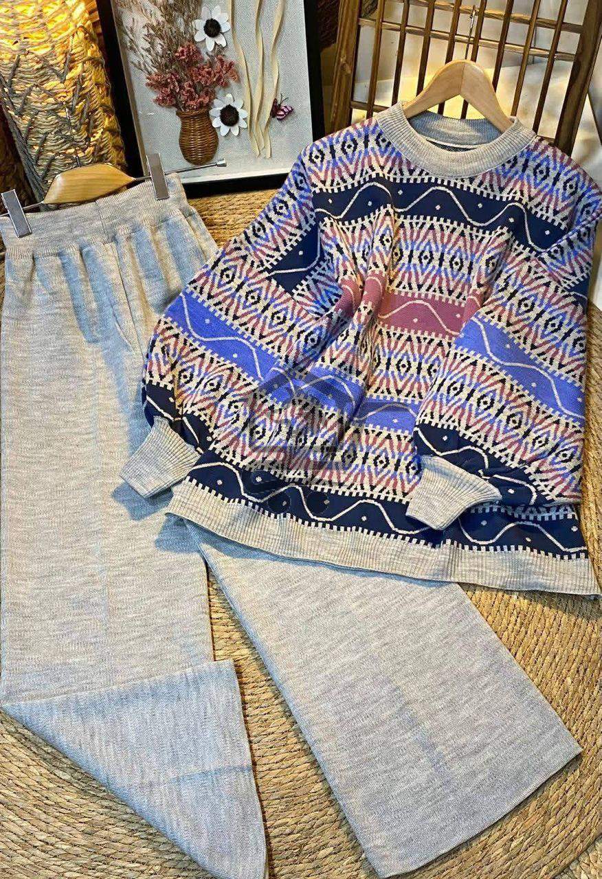 طقم نسواني قطعتين - الصورة 3