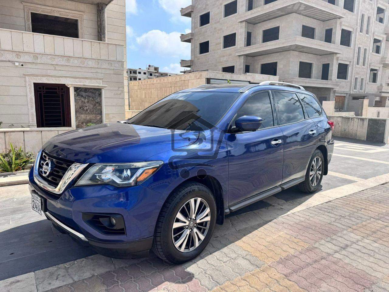 Nissan Pathfinder 2017 - الصورة 4
