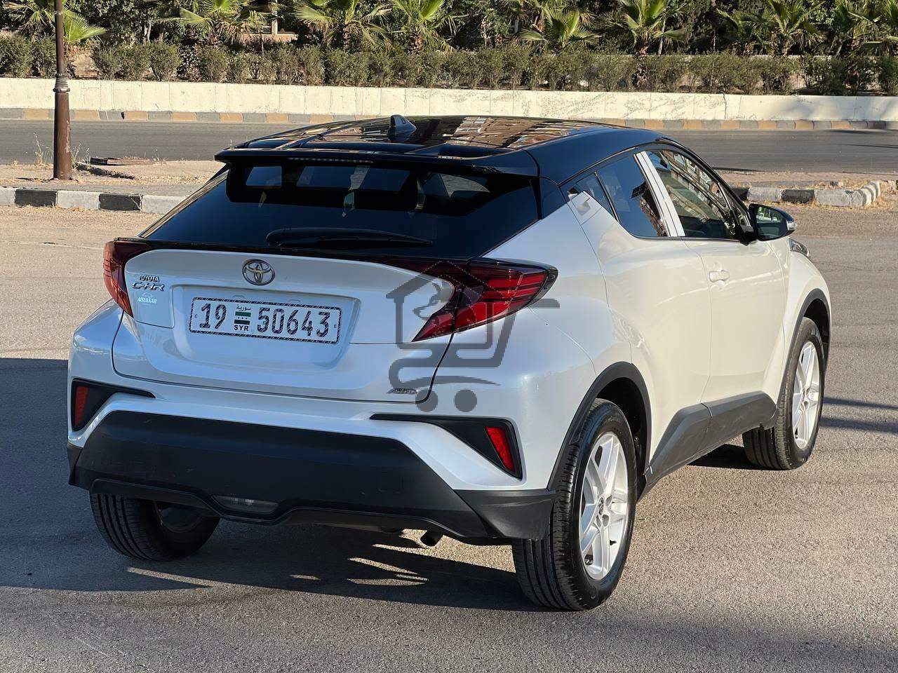 Toyota C-HR 2023 - الصورة 4