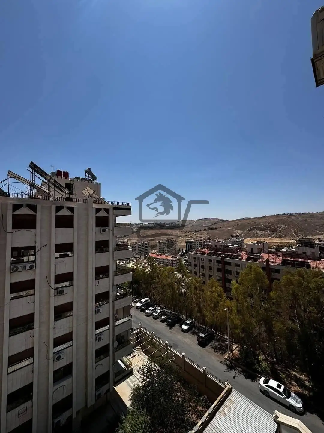 شقة فخمة ثلاث غرف بدون فرش - الصورة 4