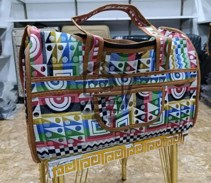 حقائب كبيرة - الصورة 5