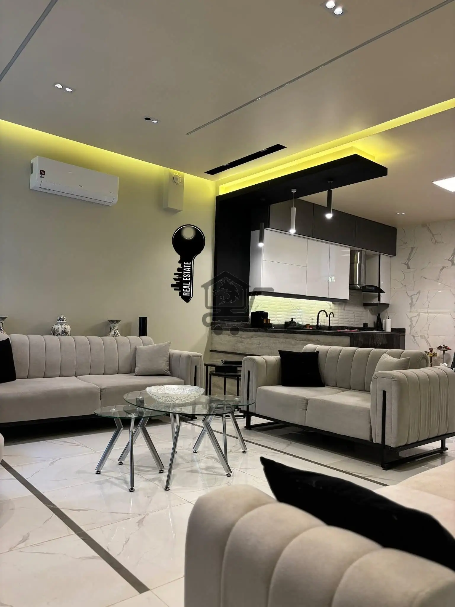 شقة بإكساء وفرش سوبر ديلوكس - الصورة 4