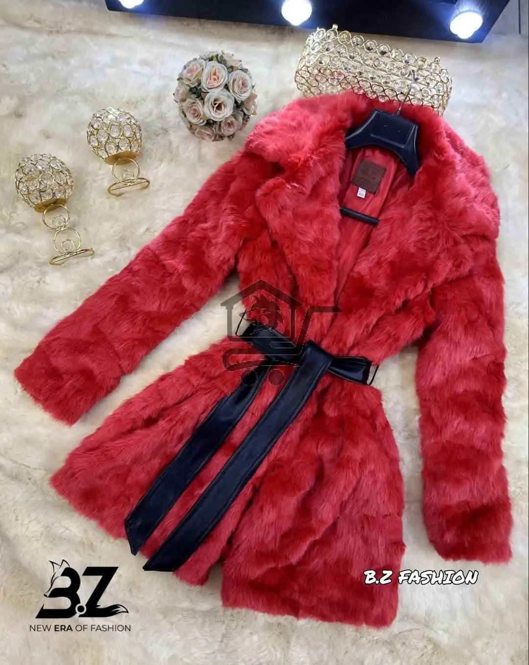 جاكيت الملكي - الصورة 2