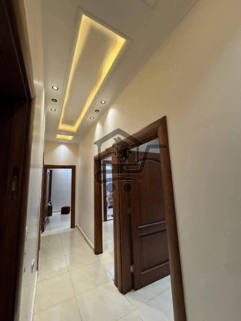 منزل في شارع النيل - الصورة 2