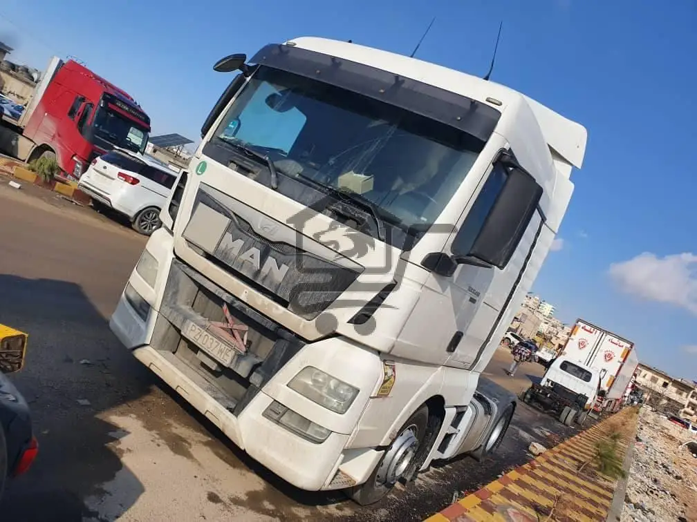 نوع مان موجود سيارتين موديل 2015 - الصورة 1