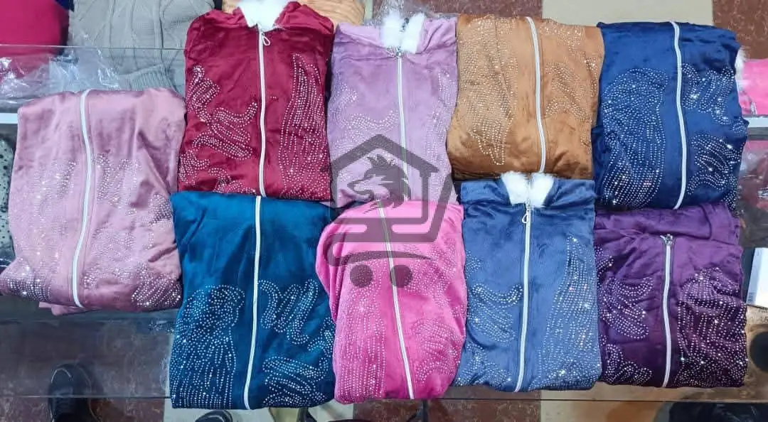 بيجاما مخمل من هايدي - الصورة 3