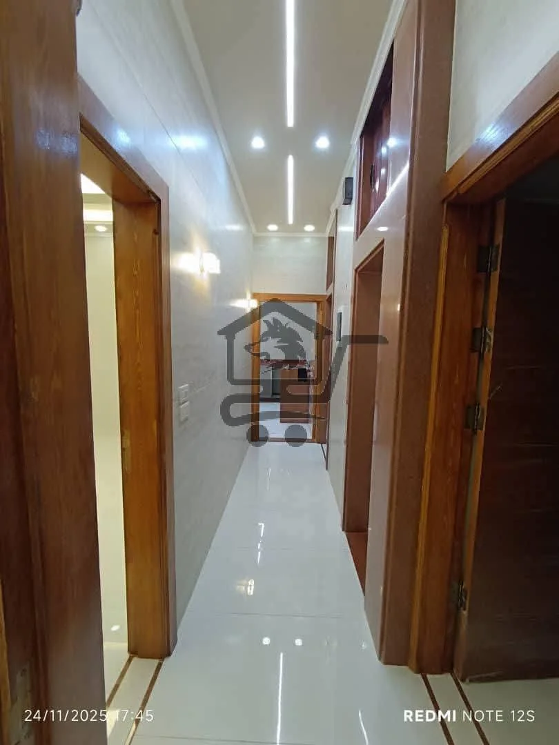 شقة فخمة بمساحة واسعة - الصورة 4