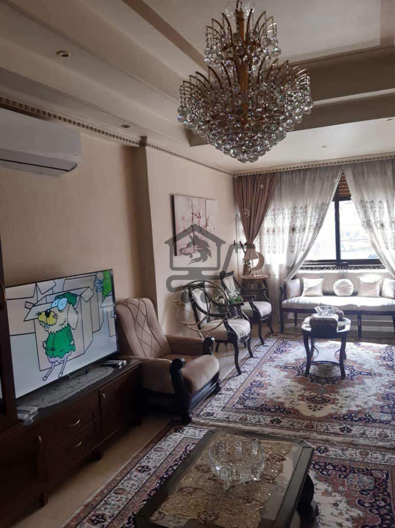 منزل للبيع بموقع حيوي - الصورة 4