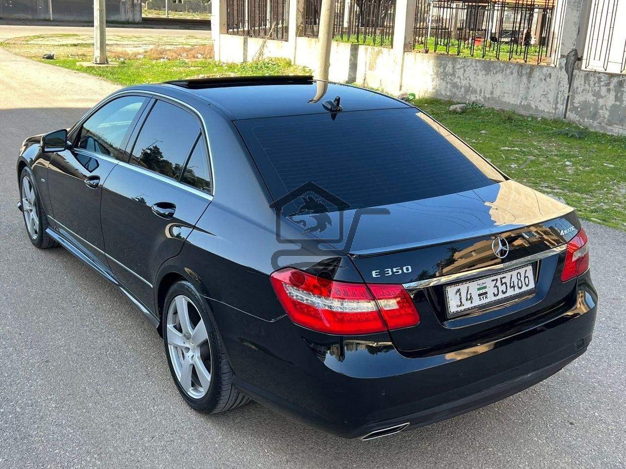 MERCEDES E350 4MATIC - الصورة 6