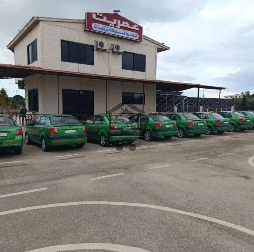 مدرسة عمريت لتعليم قيادة المركبات - الصورة 1