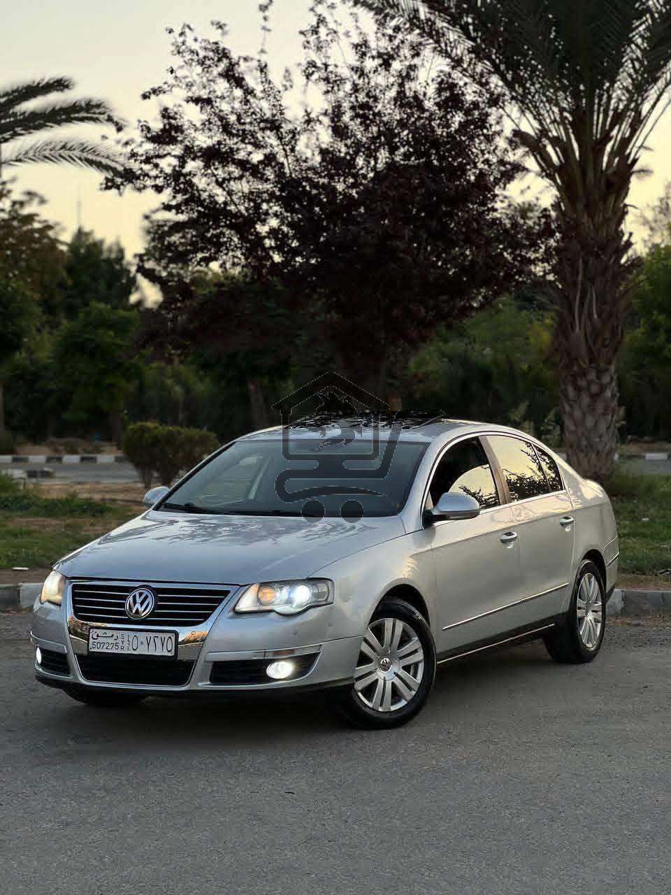 VOLKSWAGEN PASSAT - الصورة 1
